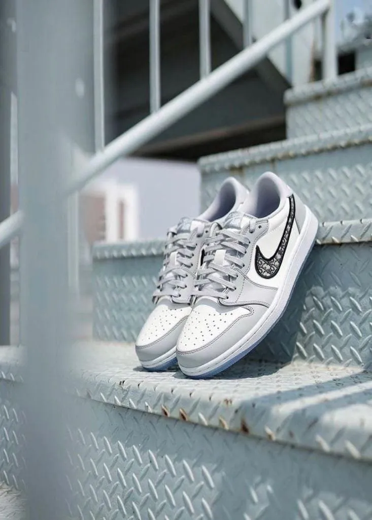 Nike Air Jordan Retro 1 Low x Dior (Semi UA) Shoes