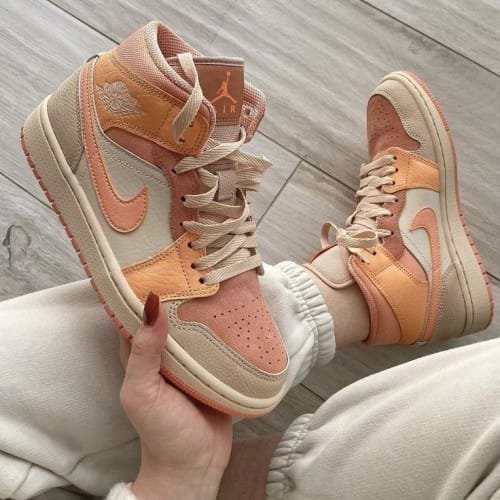 First Copy Air Jordan Retro 1 APRICOT ORANGE Shoes For Her - Image 4